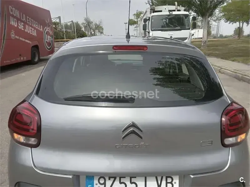Usado Citroën C3 Live 102 CV (75 kW) 2022 Gris / plata Utilitario