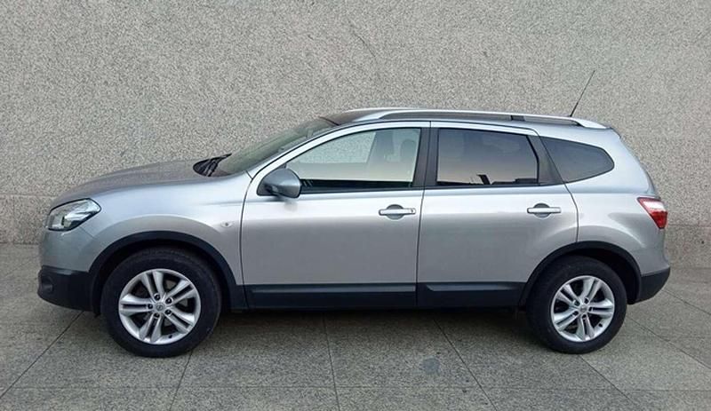 Usado Nissan Qashqai Tekna 110 CV (80 kW) 2011 Plateado SUV