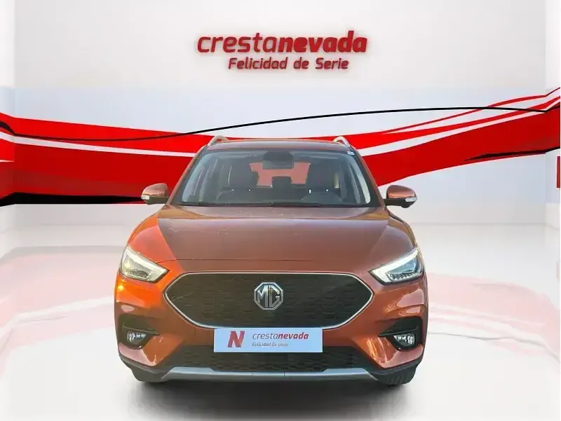 Usado MG ZS Luxury 106 CV (77 kW) 2024 Naranja SUV