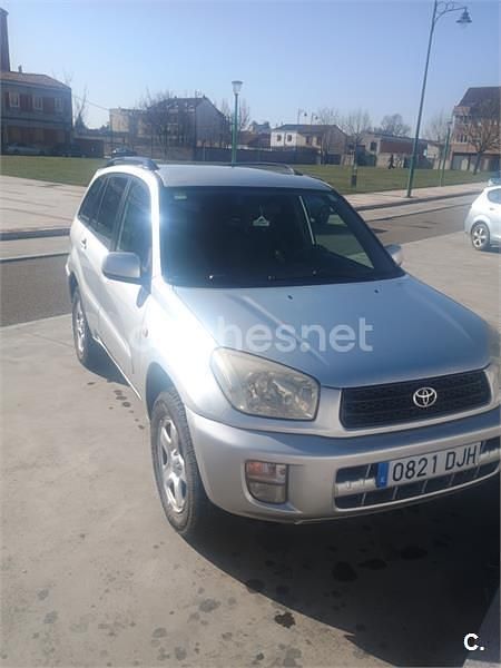Usado Toyota RAV4 Sol 150 CV (110 kW) 2000 Gris / plata SUV