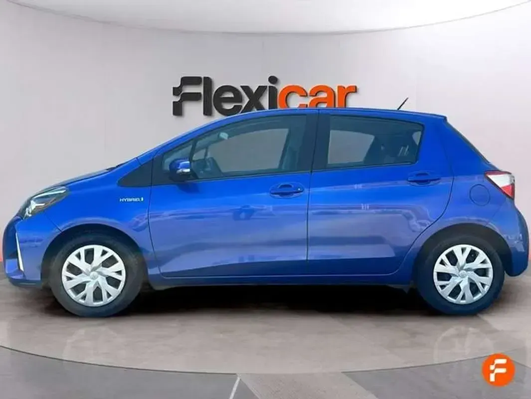 Usado Toyota Yaris Business Edition 116 CV (85 kW) 2020 Azul Utilitario
