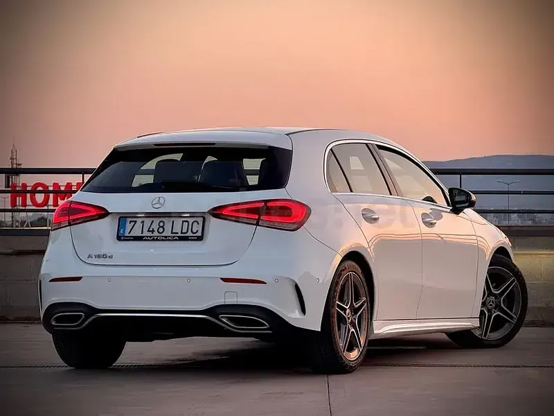 Usado Mercedes A180 116 CV (85 kW) 2020 Blanco Berlina