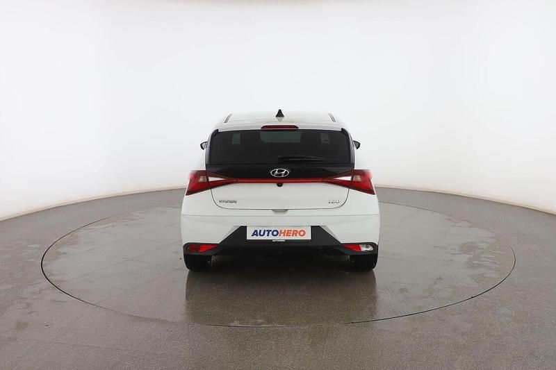 Usado Hyundai i20 101 CV (74 kW) 2021 Blanco Utilitario