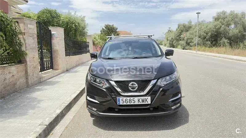 Usado Nissan Qashqai N-Connecta 115 CV (84 kW) 2018 Negro SUV