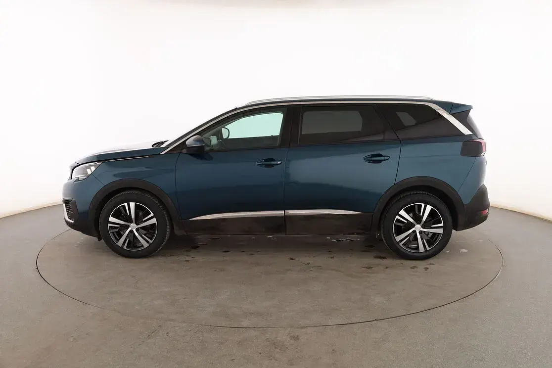 Usado Peugeot 5008 Allure 130 CV (95 kW) 2018 Azul SUV