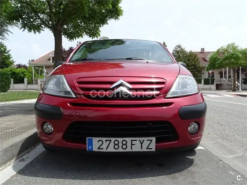 Usado Citroën C3 70 CV (51 kW) 2008 Rojo Berlina