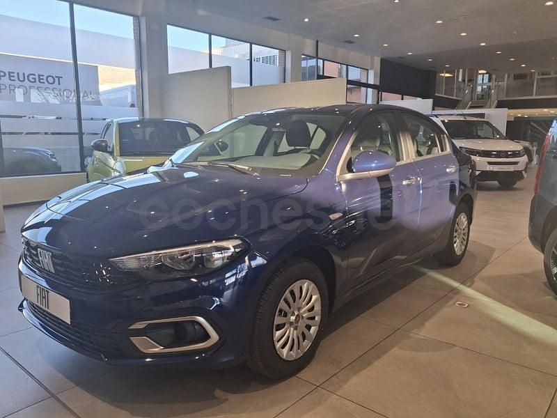 Nuevo Fiat Tipo 130 CV (95 kW) 2025 Azul Berlina