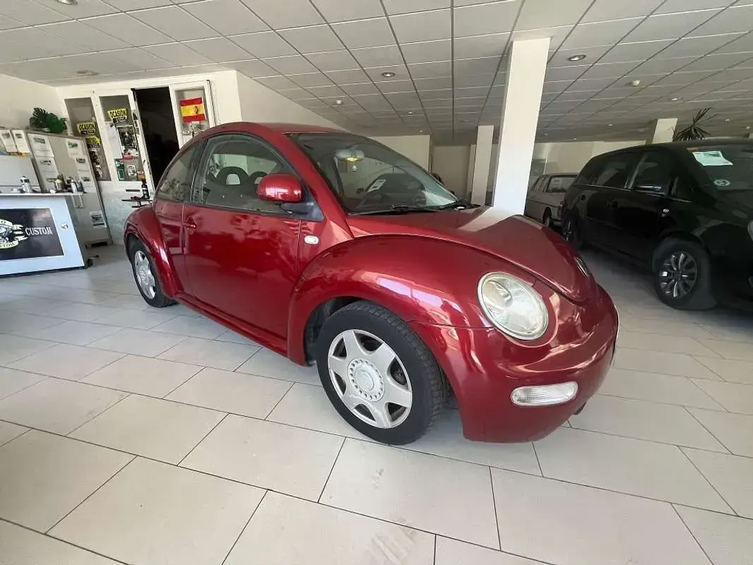 Usado VW Beetle 90 CV (66 kW) 2001 Burdeos Utilitario