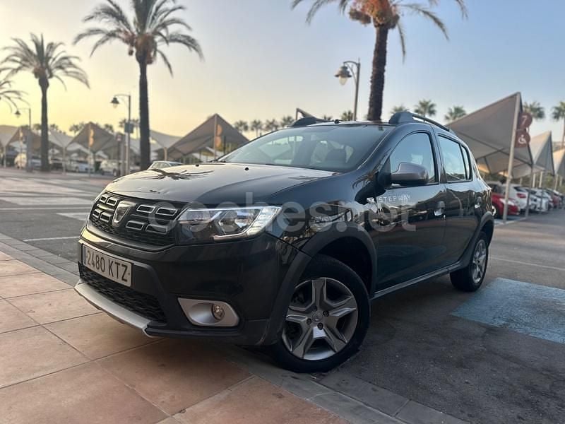 Negro Usado 2019 Dacia Sandero Essentiel Berlina | 7900 € (Super precio) - Imagen 1/4