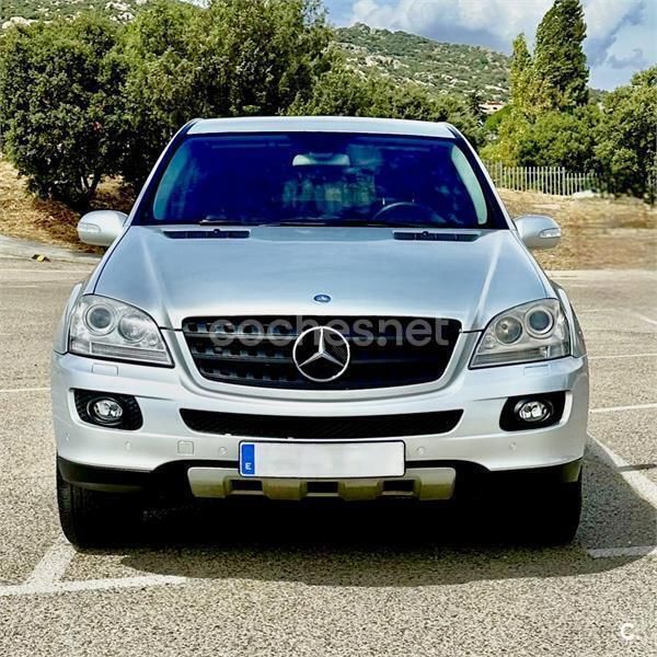 Gris / plata Usado 2006 Mercedes ML320 SUV | 9500 € (Buen precio) - Imagen 1/4