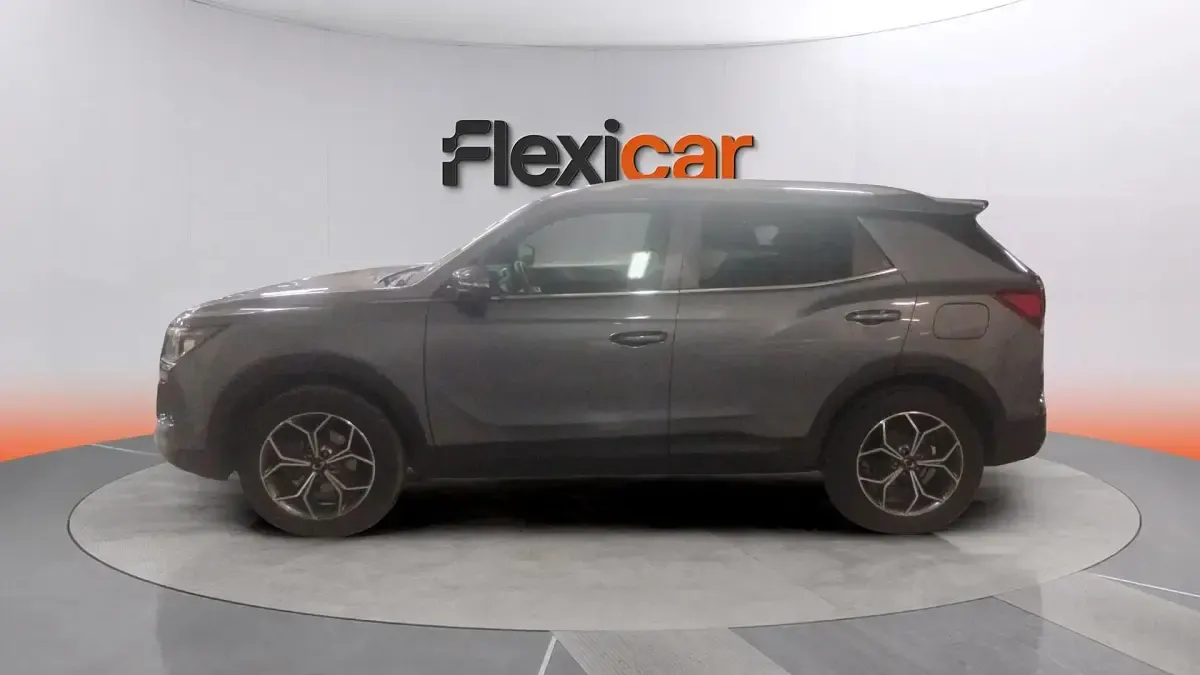 Usado SsangYong Korando 149 CV (109 kW) 2024 Gris SUV