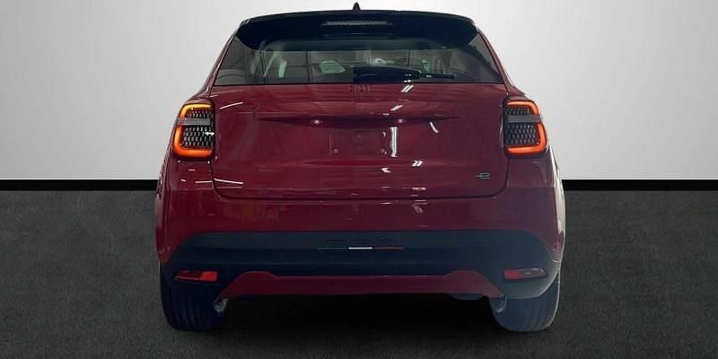 Nuevo Fiat 600E Red 114 kW (156 CV) 2025 Rojo