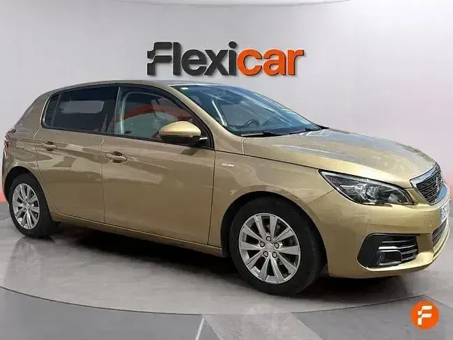 Usado Peugeot 308 Style 110 CV (80 kW) 2018 Beige
