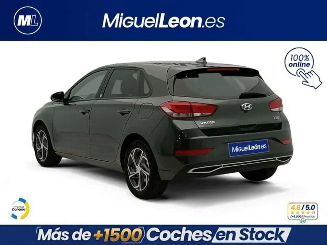 Käytetty Hyundai i30 120 HP (88 kW) 2023 Harmaa Sedan