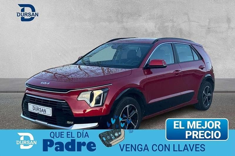 Usado Kia Niro 141 CV (103 kW) 2024 Rojo SUV