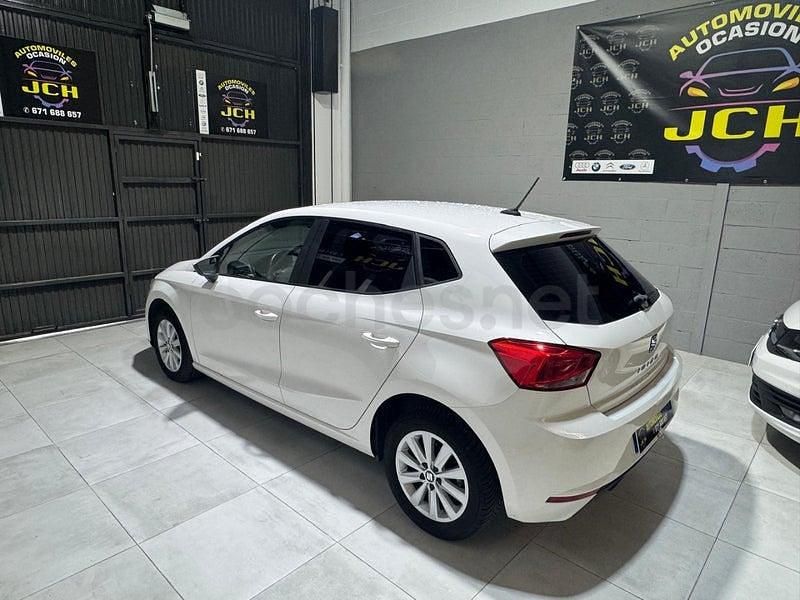 Usado Seat Ibiza Style Plus 95 CV (69 kW) 2018 Blanco Utilitario
