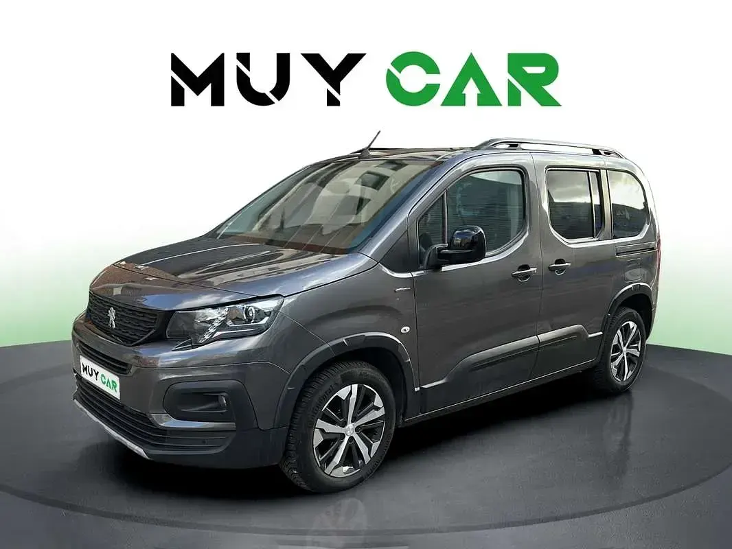 Usado Peugeot Rifter GT 131 CV (96 kW) 2020 Gris / plata Monovolumen