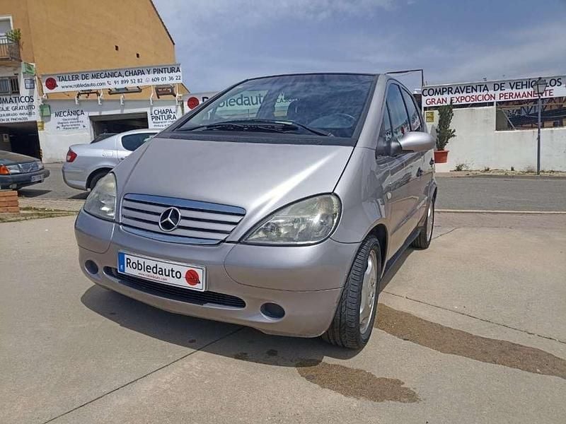 Gris Usado 2000 Mercedes A170 Elegance Utilitario | 4400 € (Un poco caro) - Imagen 1/4