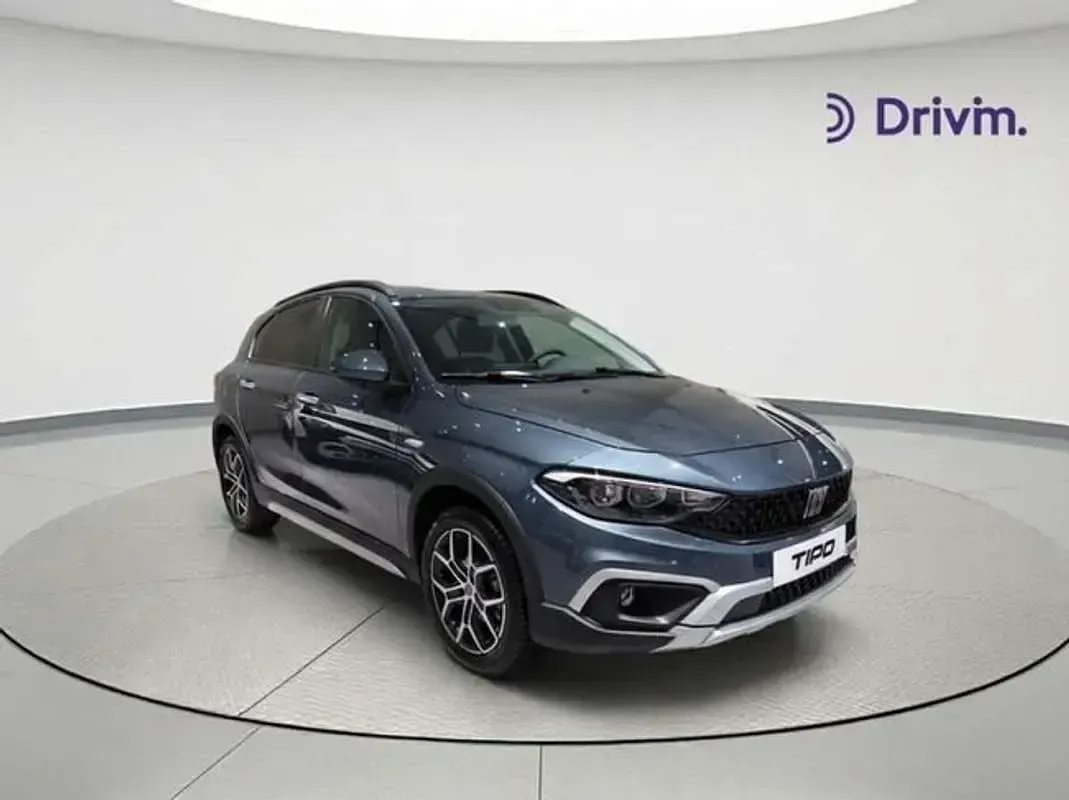 Nuevo Fiat Tipo Cross 101 CV (74 kW) 2025 Azul Utilitario