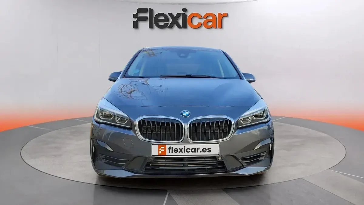 Używany BMW 218 140 KM (102 kW) 2020 Szary Minivan