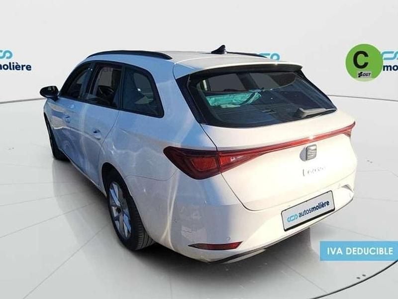 Usado Seat Leon Style 116 CV (85 kW) 2022 Blanco Utilitario