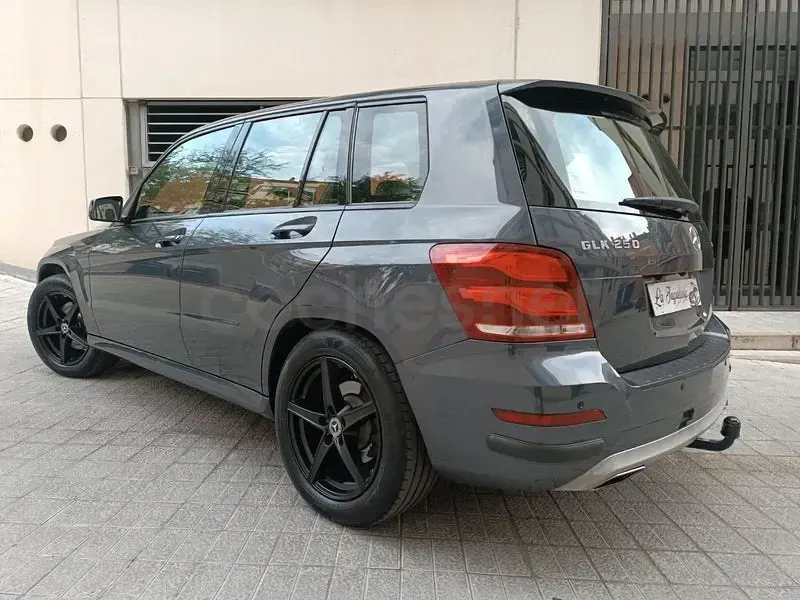 Usado Mercedes GLK250 204 CV (150 kW) 2013 Gris / plata SUV