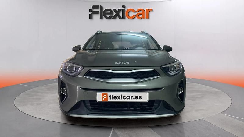 Usado Kia Stonic 101 CV (74 kW) 2021 Gris SUV