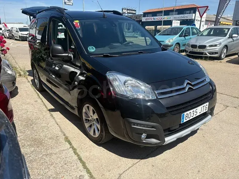Usado Citroën e-Berlingo Live 100 CV (73 kW) 2016 Negro Monovolumen