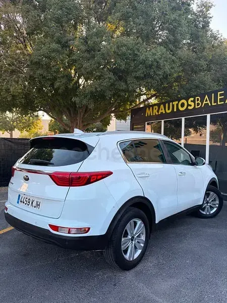 Usado Kia Sportage 132 CV (97 kW) 2018 Blanco SUV