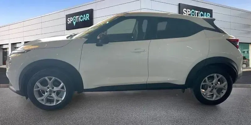 Usado Nissan Juke Acenta 114 CV (83 kW) 2021 Blanco SUV