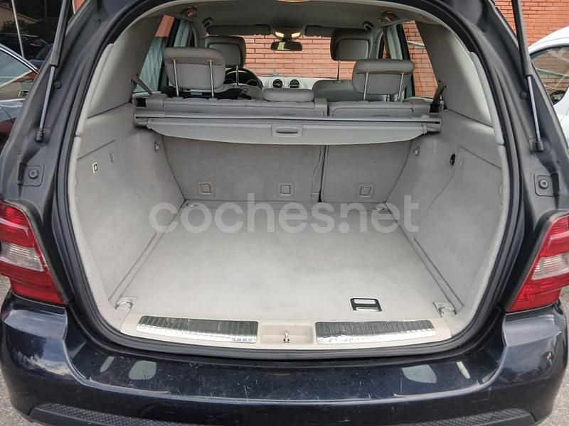 Usado Mercedes ML280 190 CV (139 kW) 2007 Azul SUV