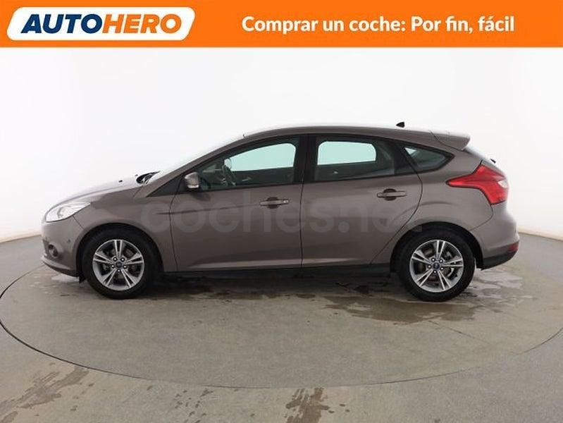 Usado Ford Focus 115 CV (84 kW) 2014 Marrón Berlina