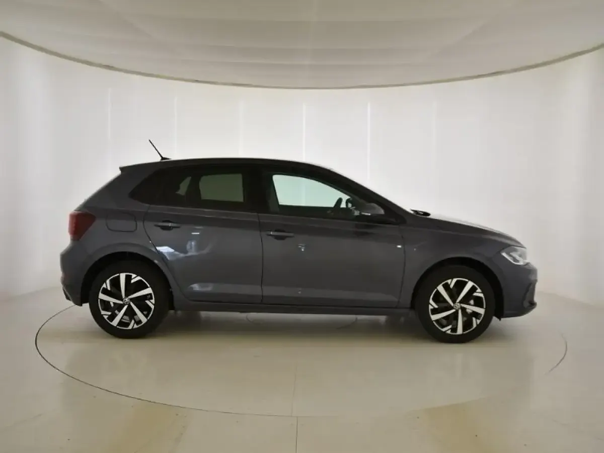 Nuevo VW Polo 95 CV (69 kW) 2026 Gris/plata Utilitario