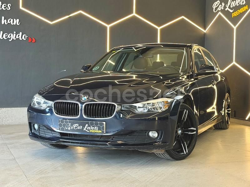 Begagnad BMW 320 Efficient Dynamics 163 HK (119 kW) 2013 Blå Sedan