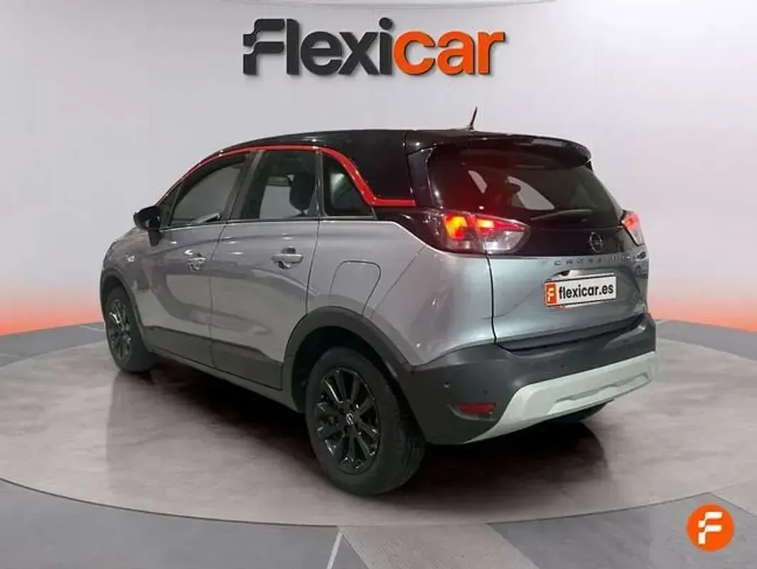 Usado Opel Crossland GS Line 110 CV (80 kW) 2021 Gris SUV