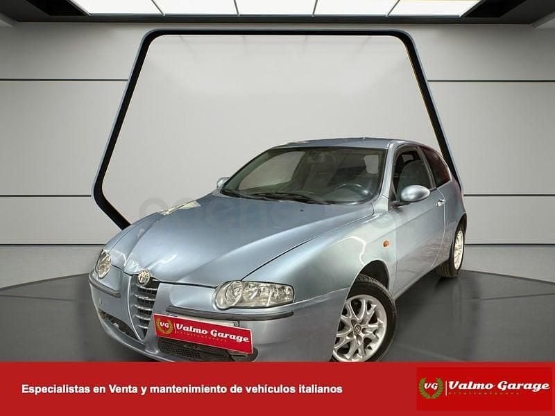 Usado Alfa Romeo 147 Progression 116 CV (85 kW) 2002 Azul Utilitario