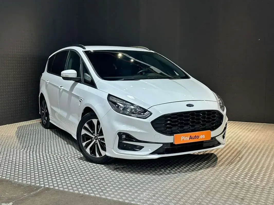 Usado Ford S-MAX ST-Line 190 CV (139 kW) 2023 Blanco Monovolumen