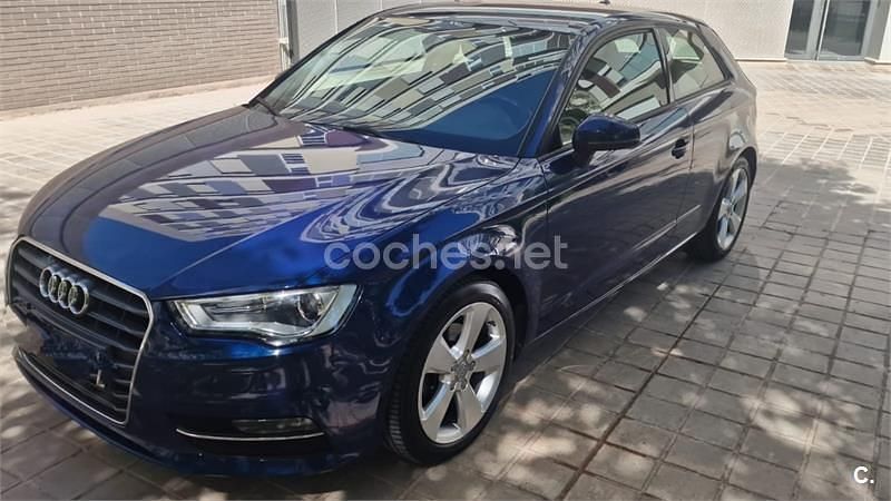 Azul Usado 2015 Audi A3 Attraction Berlina | 12.000 € (Super precio) - Imagen 1/4