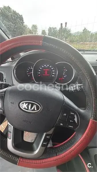 Usado Kia Rio 90 CV (66 kW) 2012 Gris / plata Berlina