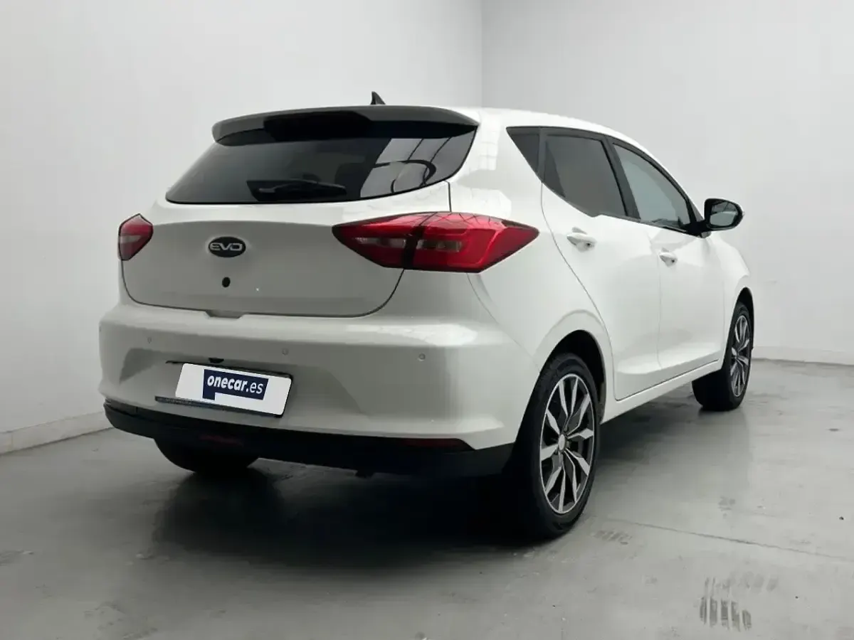Usado EVO Evo 3 107 CV (78 kW) 2024 Rojo SUV