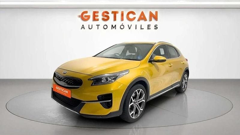 Usado Kia XCeed 141 CV (103 kW) 2021 Amarillo SUV