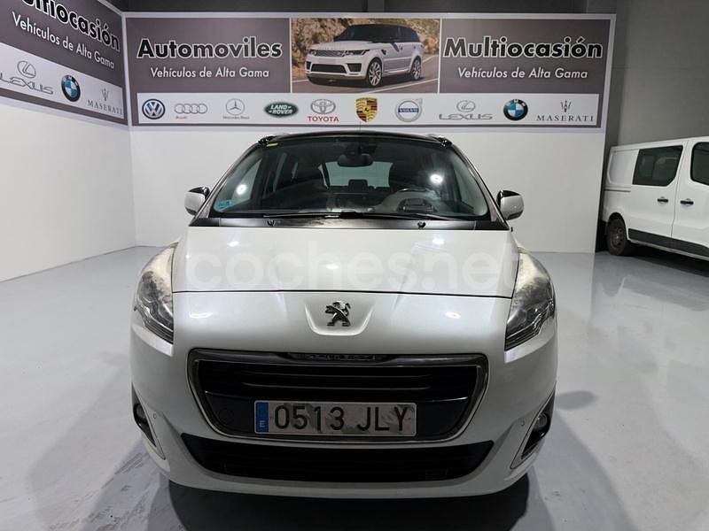 Usado Peugeot 5008 Allure 120 CV (88 kW) 2016 Blanco Monovolumen
