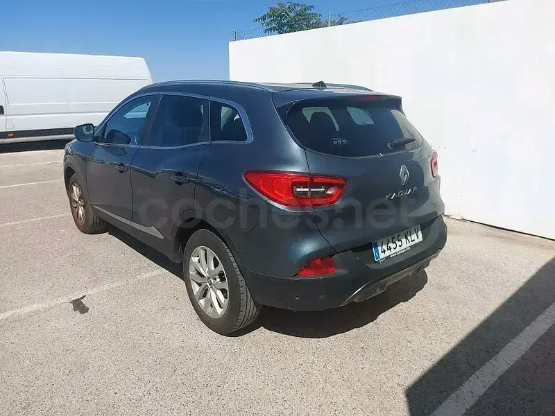 Usado Renault Kadjar Zen 110 CV (80 kW) 2018 Gris / plata SUV