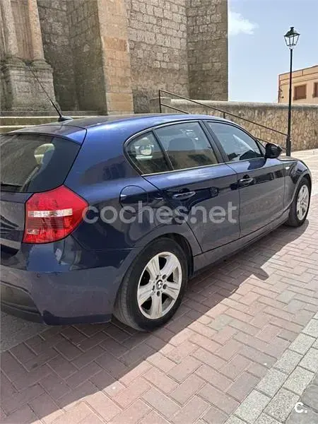 Usado BMW 116 115 CV (84 kW) 2010 Azul Utilitario