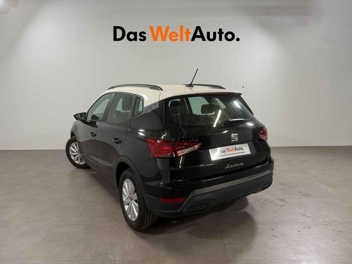 Negro Usado 2024 Seat Arona Style SUV | 18.490 € (Precio justo) - Imagen 1/4