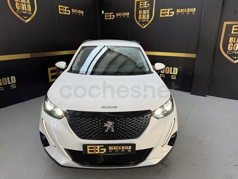 Usado Peugeot 2008 Allure 110 CV (80 kW) 2022 Blanco SUV