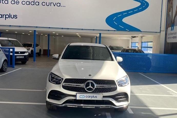 Usado Mercedes GLC300 313 CV (230 kW) 2023 Coupe