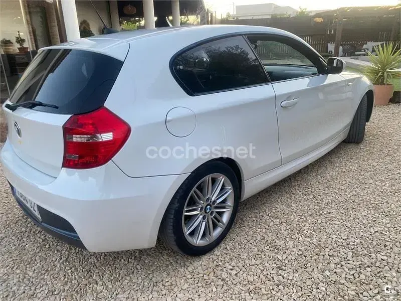 Usado BMW 118 143 CV (105 kW) 2010 Blanco Utilitario