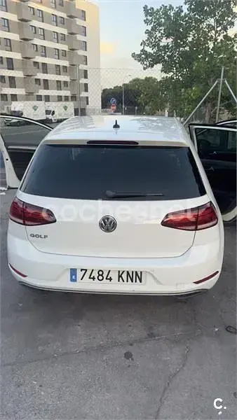 Usado VW Golf VII Sportline 125 CV (91 kW) 2018 Blanco Familiar