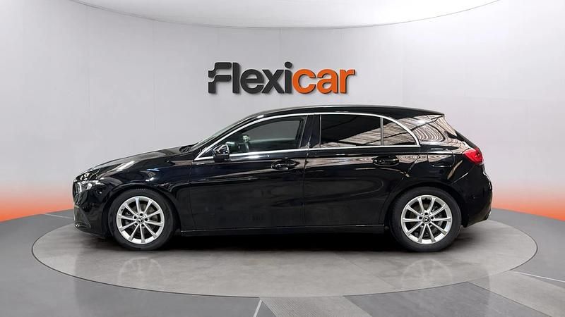 Usado Mercedes A180 116 CV (85 kW) 2019 Negro Berlina